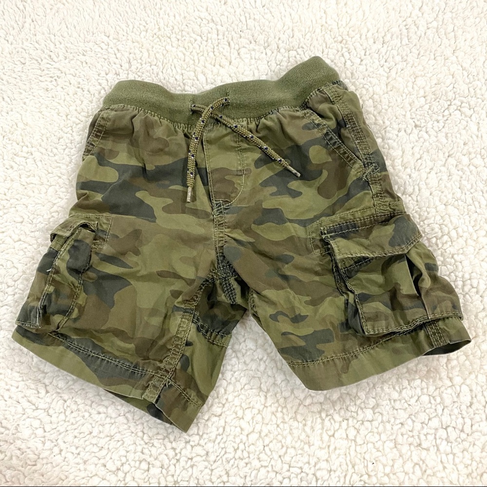 Gap Camo Utility Shorts sz 2T